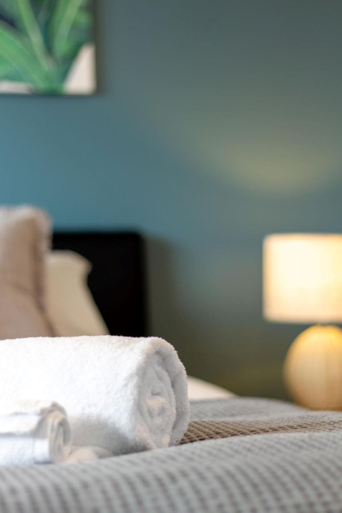 Glamorous 2 Bed Cbd Townhouse W/King Bed Christchurch Kültér fotó